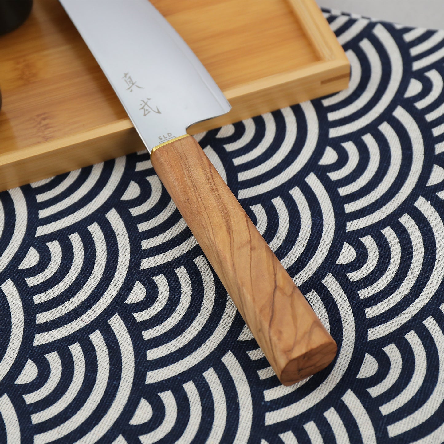 Japanese chef knife